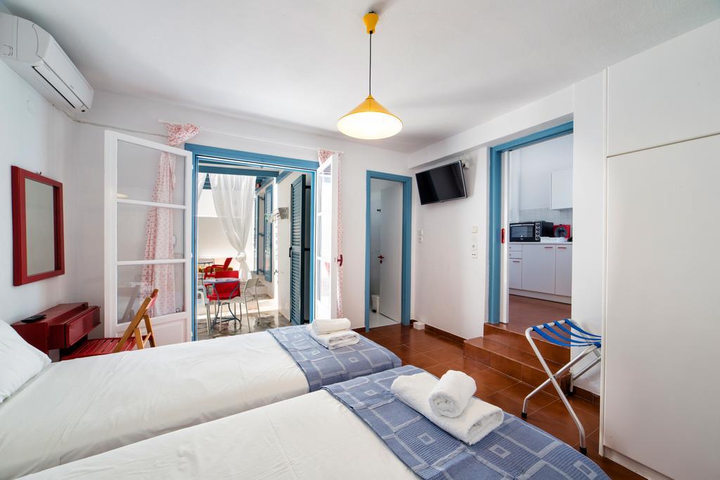 Fivos Apartments Aliki  Exterior photo
